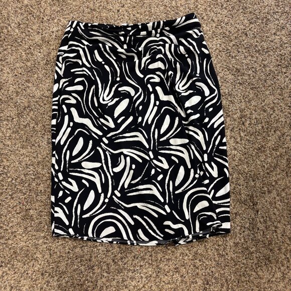 Nine West Midi Rouched skirt - Women's Size XL - Preowned - 2199 - Picture 1 of 3